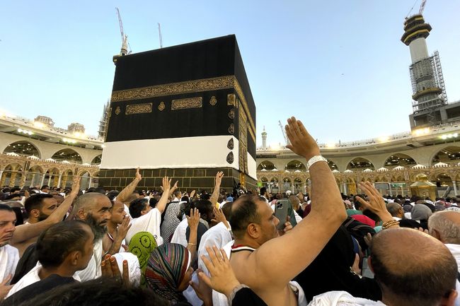 Thawaf di Ka'bah